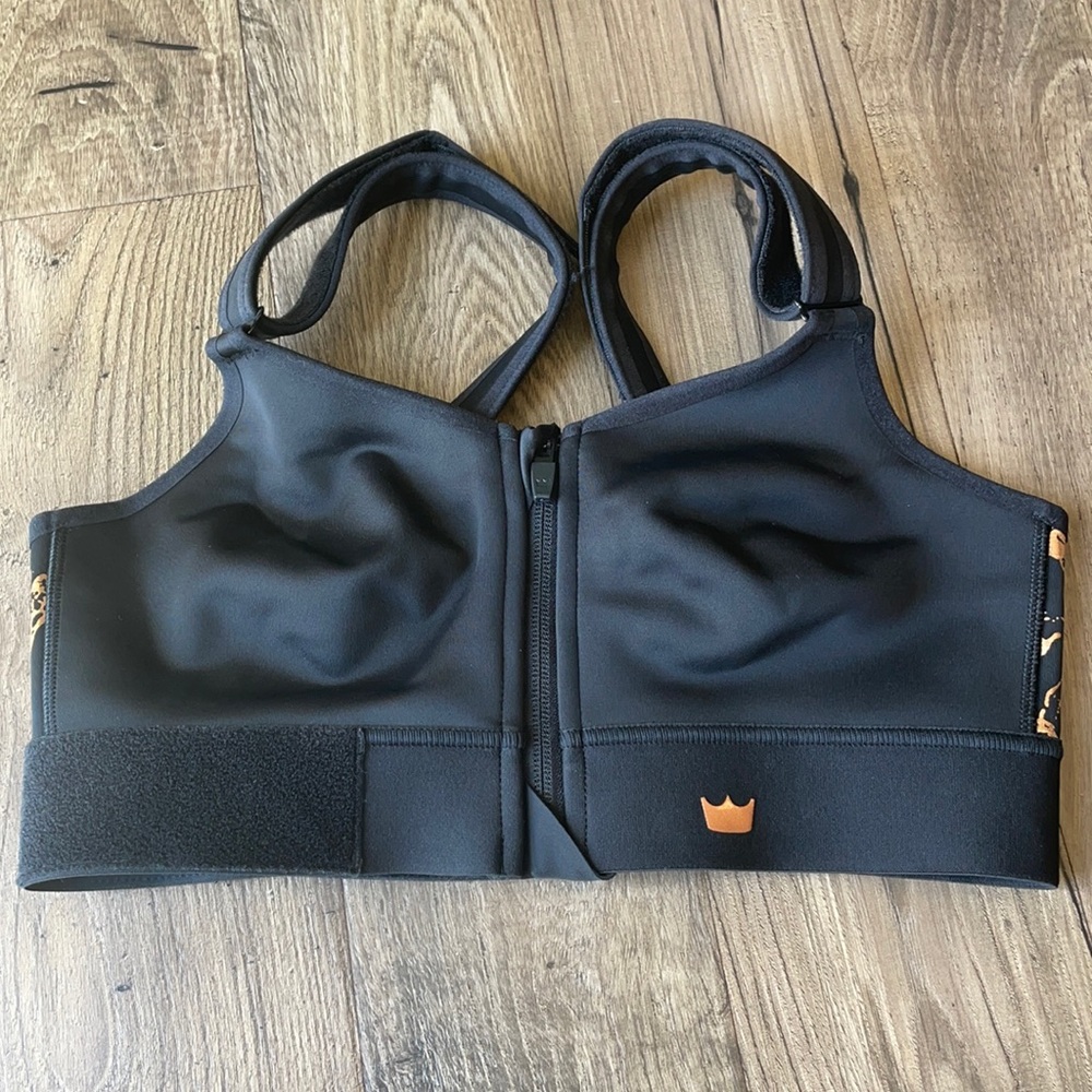 Shefit Flex Sports Bra (size medium)